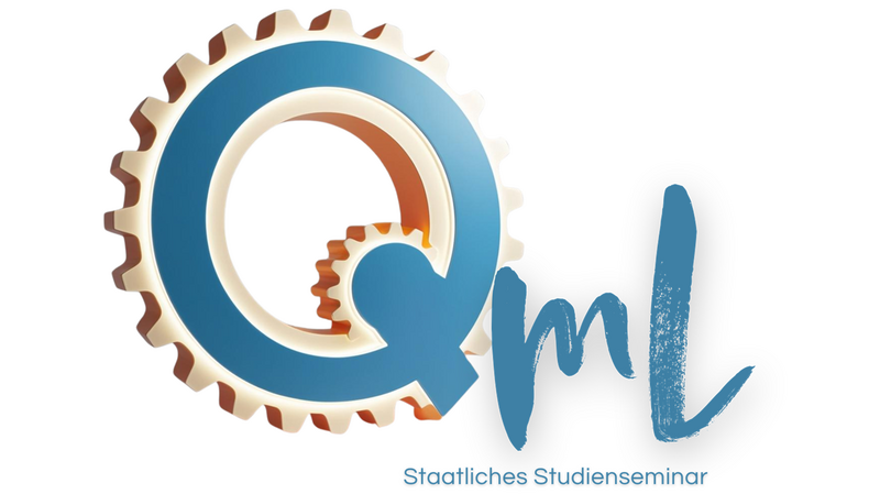 Zahnrad mit der Schrift QmL (Staatliches Studienseminar)