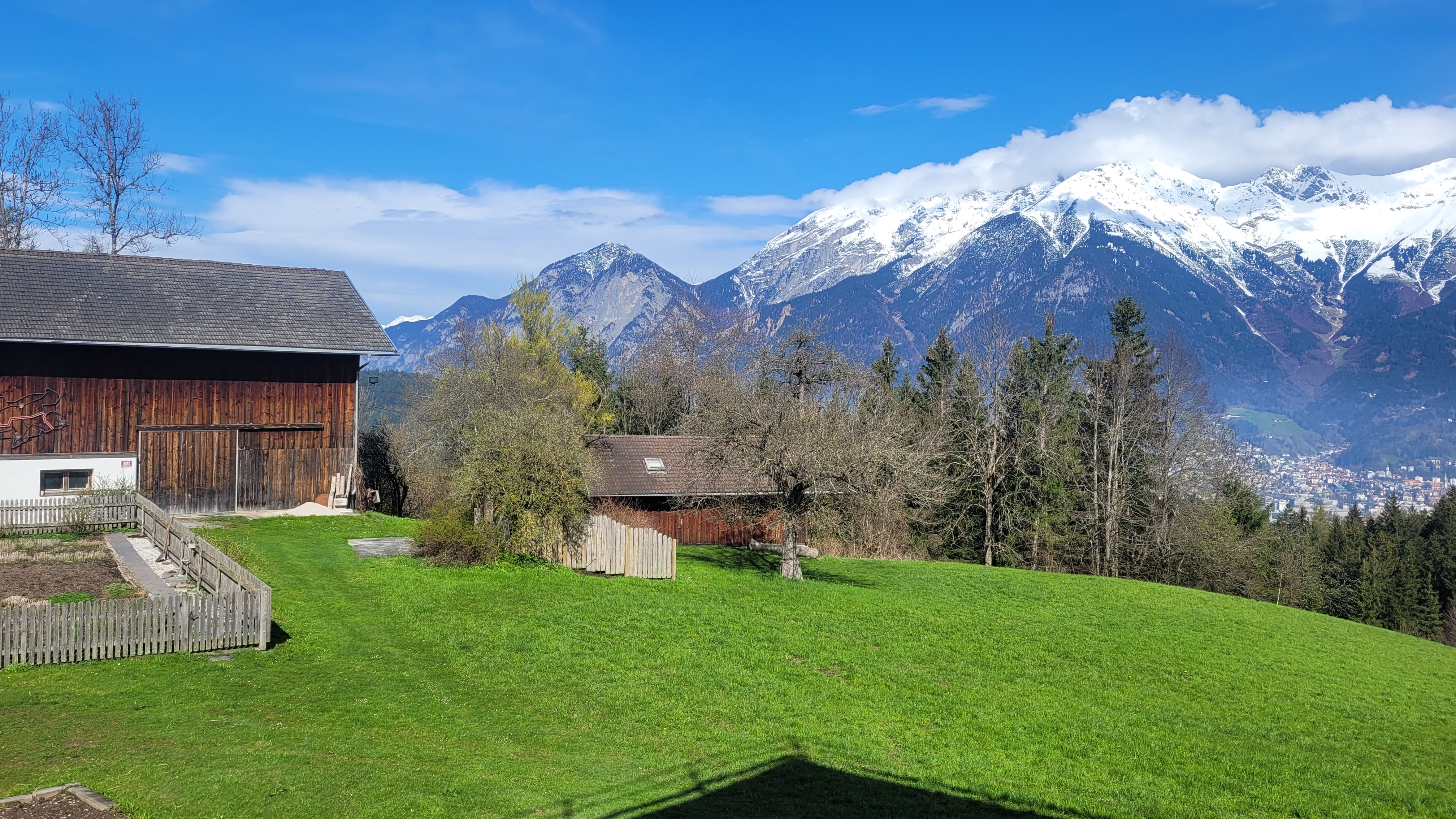 © Wenzl; Blick auf die Berge